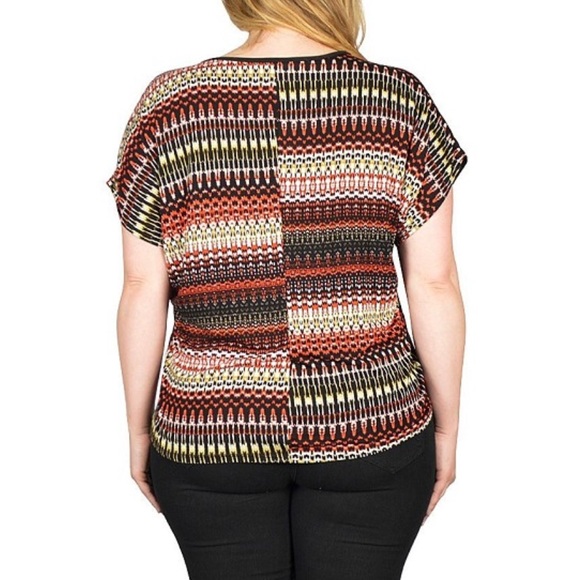 (1X) Plus Size Tribal Print Dolman Top - Picture 3 of 6